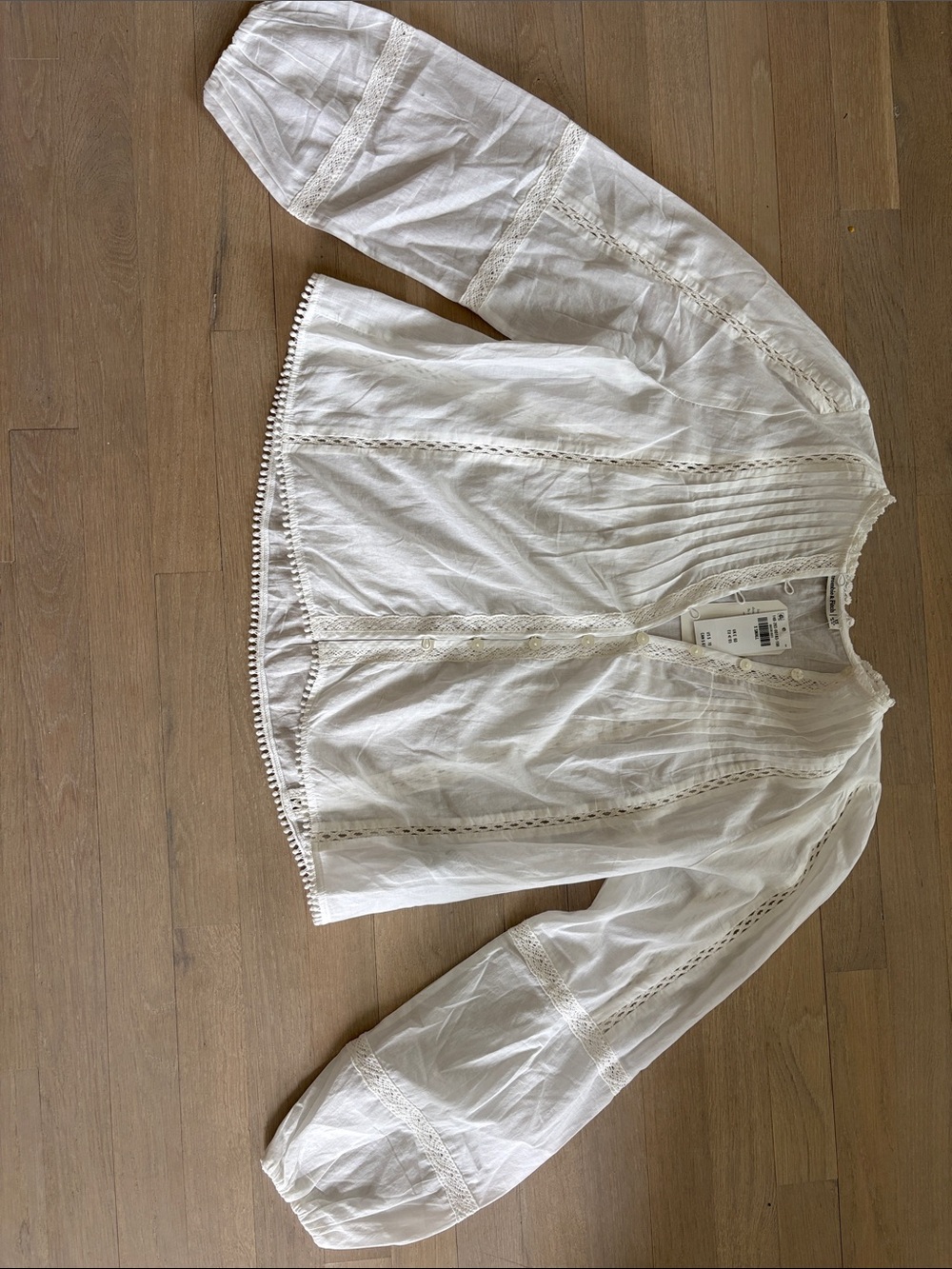 Abercrombie & Fitch White Crochet-Trim Peasant Blouse